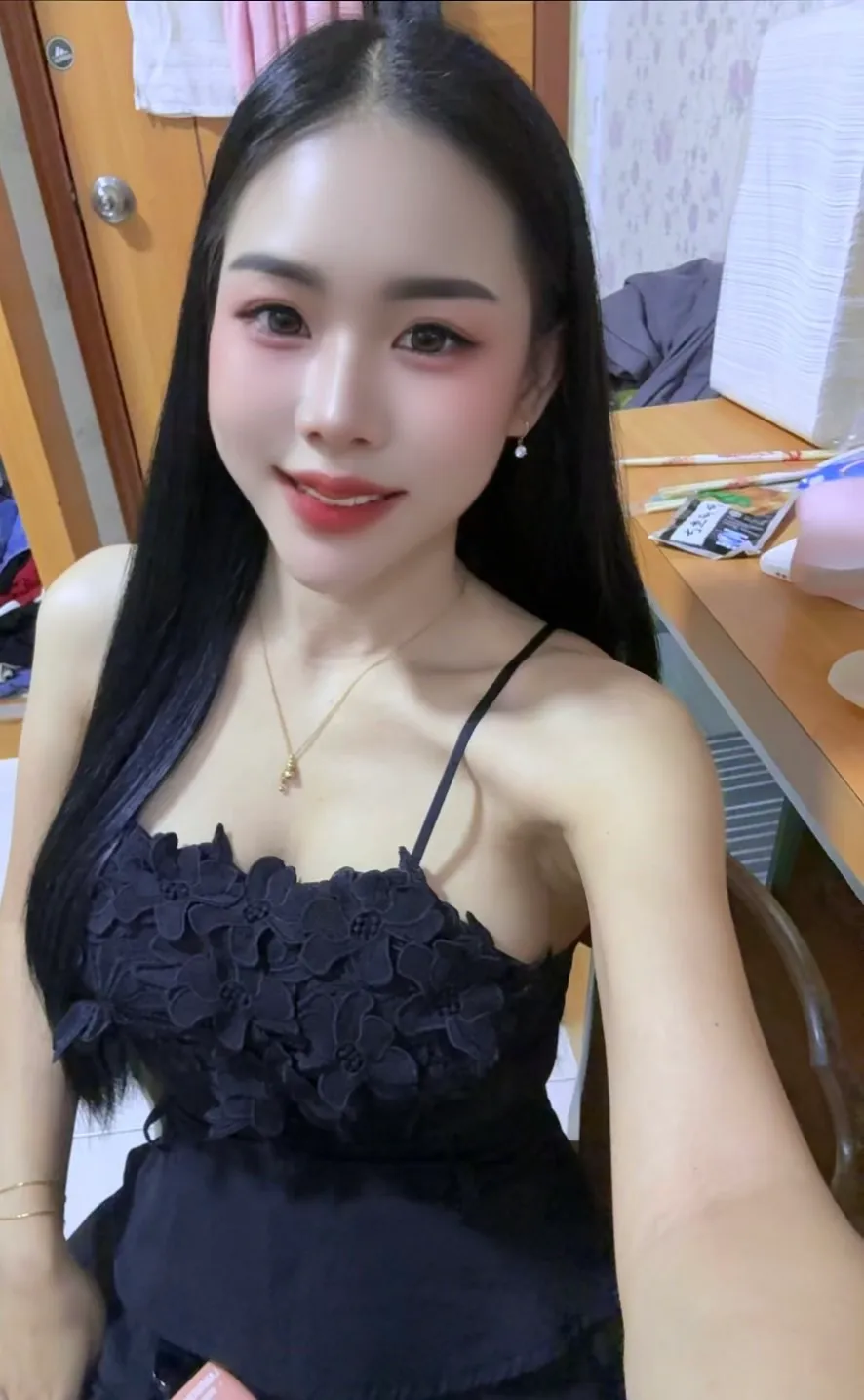นาน่า ไซด์ไลน์ ชลบุรี พานทอง