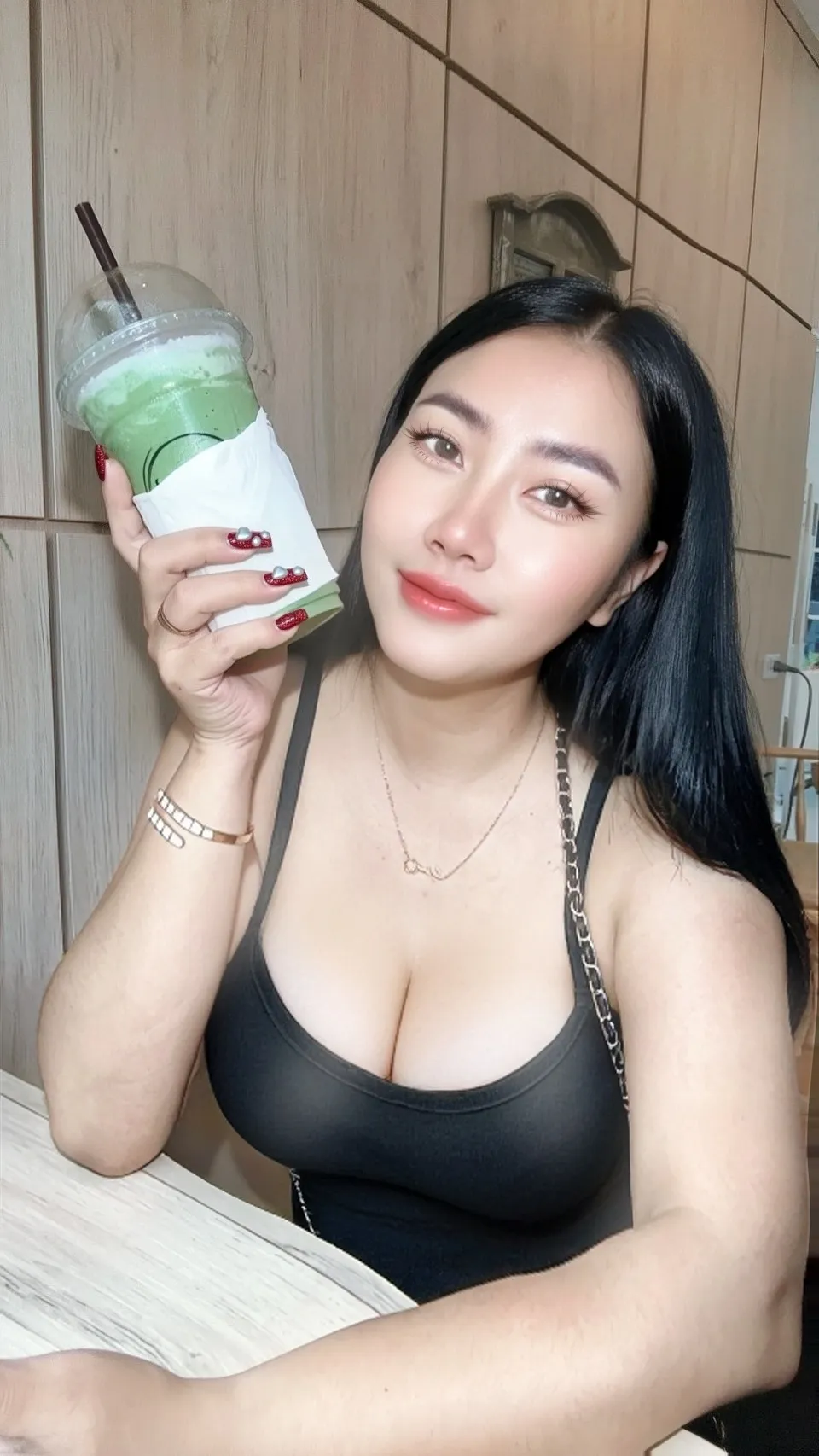 ยูจิน ไซด์ไลน์ กรุงเทพมหานคร เขตจอมทอง