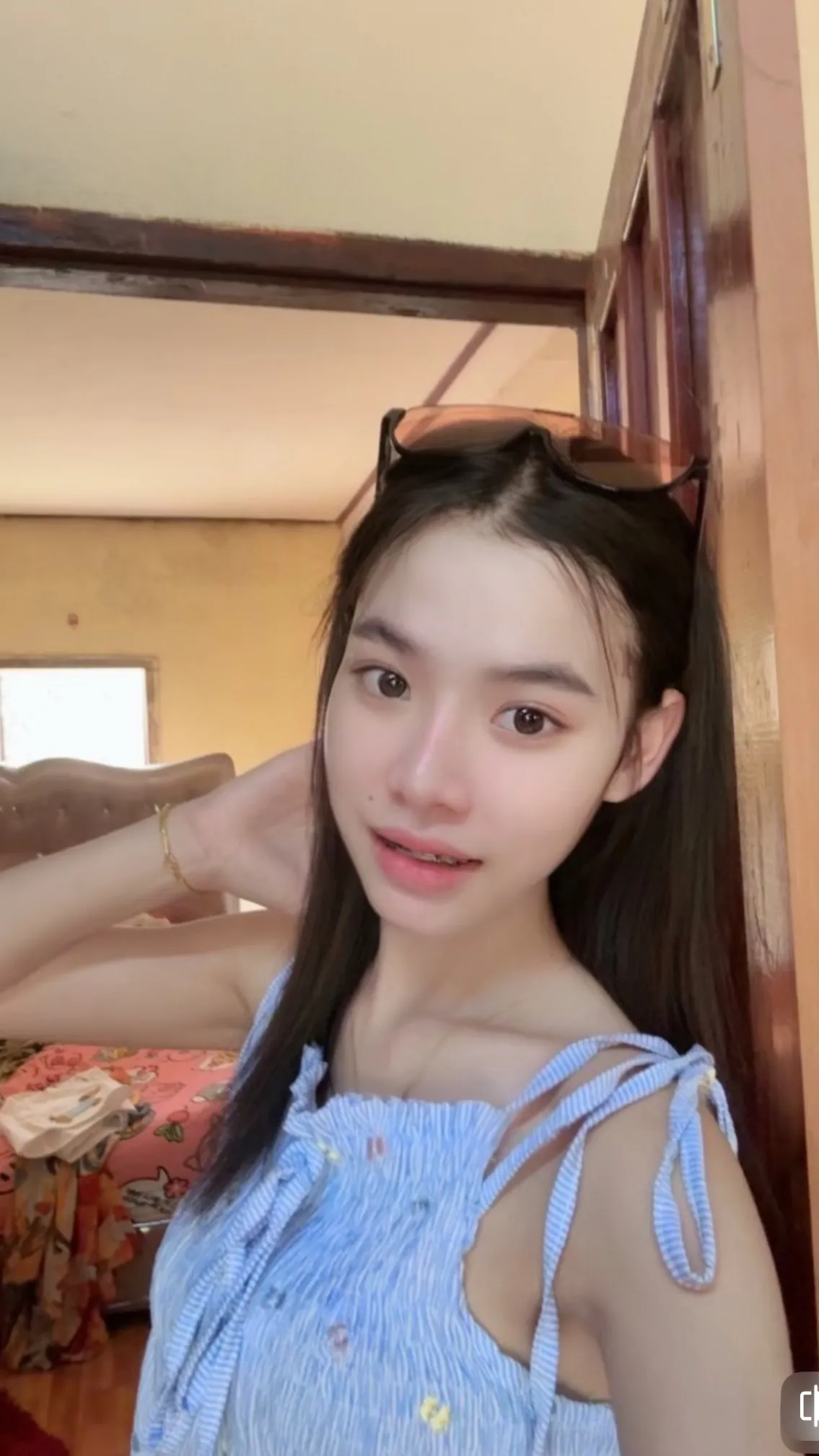 ใบตอง ไซด์ไลน์ กรุงเทพมหานคร เขตบางนา